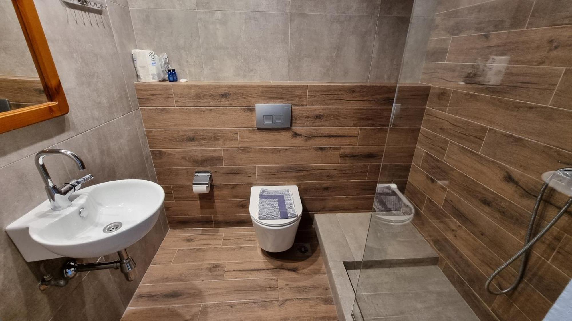 Aria'S House Studios & Apartments نيوس مارماراس الغرفة الصورة