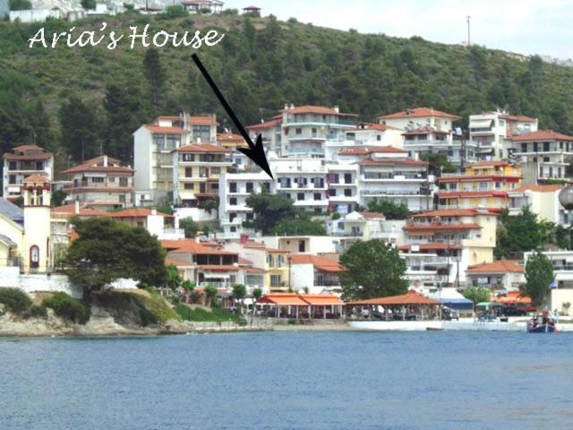 Aria'S House Studios & Apartments نيوس مارماراس المظهر الخارجي الصورة